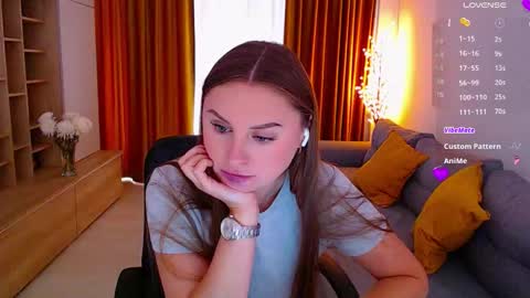 Snapshot of _miss_mia chatting on October 12, 10:19 am Mia online show from October 12, 10:19 am
