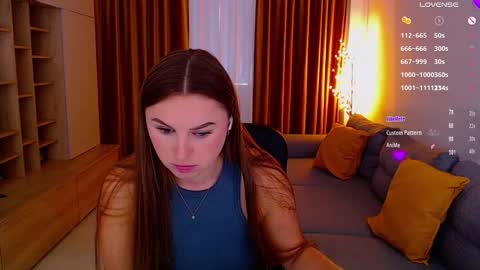 Snapshot of _miss_mia chatting on October 16, 11:10 am Mia online show from October 16, 11:10 am
