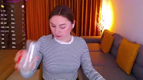 Snapshot of _miss_mia chatting on February 16, 12:21 pm Mia online show from February 16, 12:21 pm