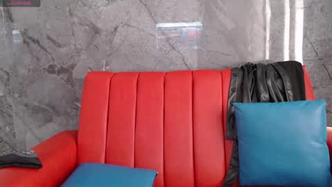 Molly online show from April 12, 3:16 pm