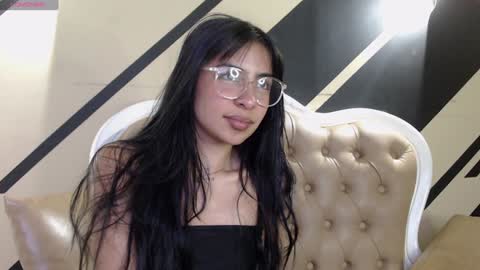 Snapshot of _mollyy chatting on January 25, 10:18 pm Molly online show from January 25, 10:18 pm