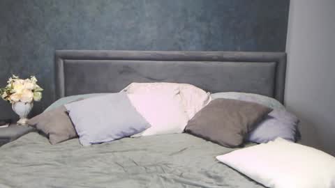 Snapshot of _monica__bellucci_ chatting on January 24, 2:30 pm Alice online show from January 24, 2:30 pm