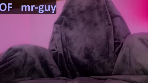 Snapshot of _mrguy_ chatting on March 3, 7:21 am _mrguy_ online show from March 3, 7:21 am