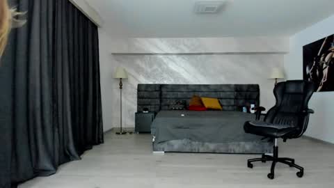 Maya online show from March 12, 11:31 am