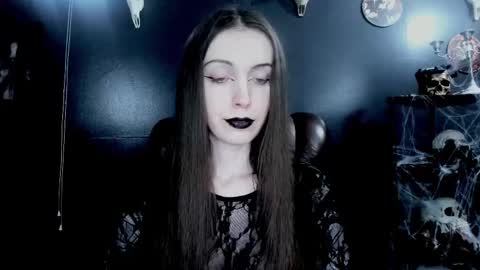 _naamah online show from November 17, 8:11 pm