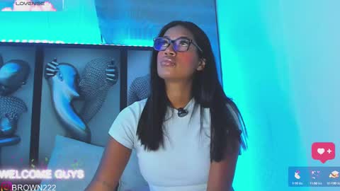 Snapshot of _naomibrown_ chatting on September 27, 4:43 am naomi brown online show from September 27, 4:43 am
