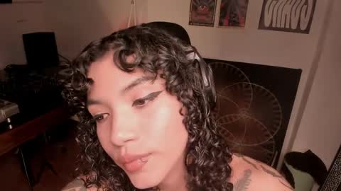 Nati - Independ model online show from April 8, 4:59 am