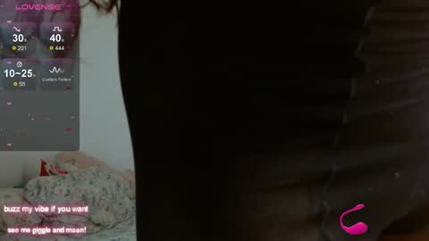 _nayade_ online show from October 15, 12:03 am