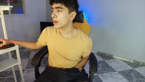 Snapshot of _nickconnor1 chatting on September 13, 11:29 pm Nicolas online show from September 13, 11:29 pm