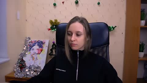 Snapshot of _nicole_new chatting on December 26, 2:48 pm Nica online show from December 26, 2:48 pm