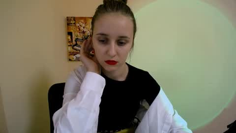 Snapshot of _nicole_new chatting on February 11, 4:13 pm Nica online show from February 11, 4:13 pm