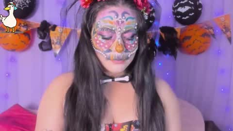 niiky online show from October 28, 12:50 pm