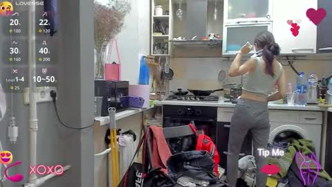 Nika online show from October 5, 3:30 pm