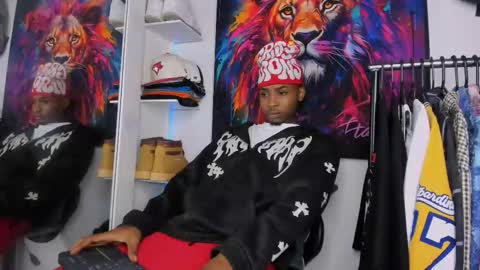 Kevin  online show from February 7, 4:37 am