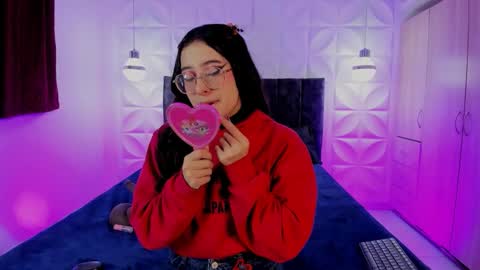 Pau online show from January 9, 12:55 pm