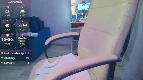 Ilona online show from April 2, 1:51 pm