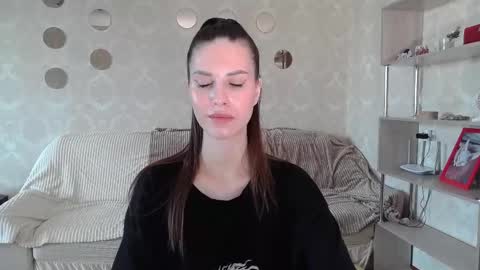 _pretty_fox_ online show from September 30, 10:48 am