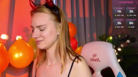 im Amy online show from September 19, 6:50 am