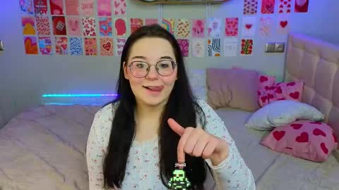 LISSAPVT IS OPEN online show from March 3, 9:37 pm