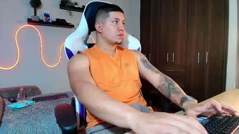 Roberto online show from February 16, 1:38 pm