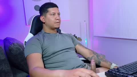 Roberto online show from April 29, 1:38 pm