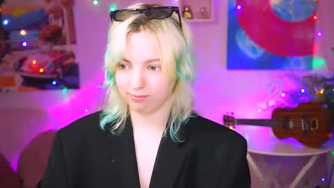 Snapshot of _rockstone_ chatting on February 17, 11:13 am Rock stone online show from February 17, 11:13 am