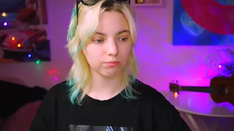 Snapshot of _rockstone_ chatting on February 17, 2:17 pm Rock stone online show from February 17, 2:17 pm