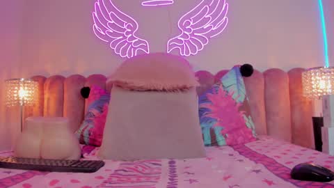 Snapshot of _scarletmoore chatting on March 3, 1:56 pm Scarlett online show from March 3, 1:56 pm