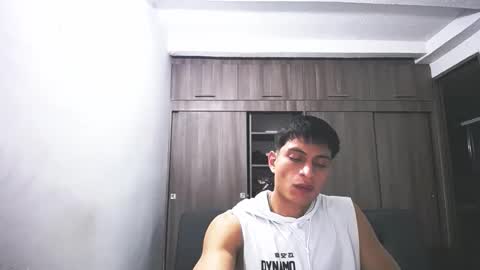 Juan Pablo-independent model online show from April 6, 3:04 am