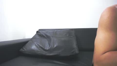 Juan Pablo-independent model online show from February 26, 11:52 pm