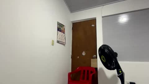 Juan Pablo-independent model online show from October 13, 9:50 pm