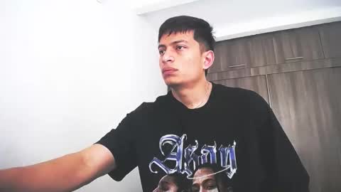 Juan Pablo-independent model online show from February 16, 5:33 pm