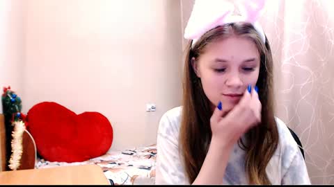 Snapshot of _shy_bunny__ chatting on January 16, 3:45 pm Mari online show from January 16, 3:45 pm
