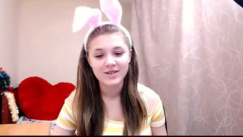 Snapshot of _shy_bunny__ chatting on January 14, 3:04 pm Mari online show from January 14, 3:04 pm