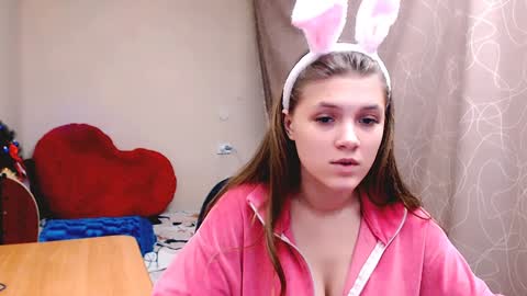 Snapshot of _shy_bunny__ chatting on January 28, 7:10 pm Mari online show from January 28, 7:10 pm