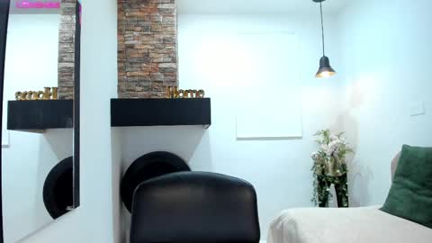    640  200   online show from October 1, 7:46 pm