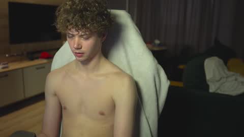 OLIVERpvt is open online show from March 1, 1:07 pm