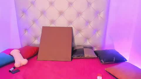 Snapshot of _sowy_venus_ chatting on October 2, 9:02 pm V E N U S online show from October 2, 9:02 pm