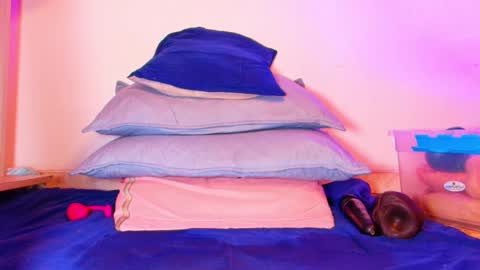 susy online show from September 12, 1:35 pm