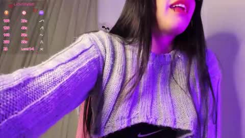 Snapshot of _strawberrycream chatting on October 16, 2:55 am Angela online show from October 16, 2:55 am