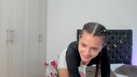 Snapshot of _sussi_ chatting on February 25, 1:32 pm Sussi online show from February 25, 1:32 pm