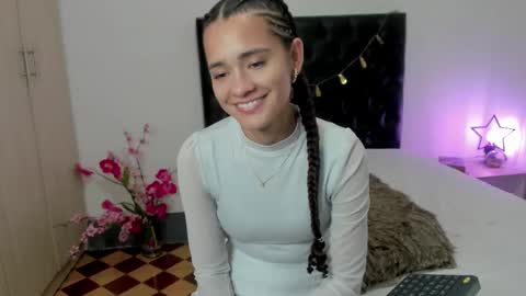 Snapshot of _sussi_ chatting on February 21, 7:43 pm Sussi online show from February 21, 7:43 pm