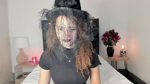 Snapshot of _sussi_ chatting on October 17, 2:43 pm Sussi online show from October 17, 2:43 pm