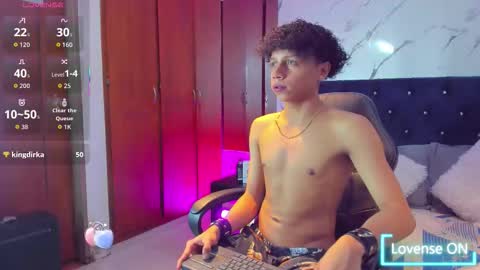 Taylor online show from February 4, 9:08 pm