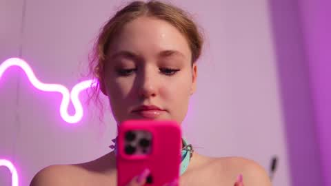 Taylor online show from March 10, 1:10 pm