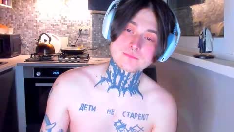 _torfin_ online show from March 7, 12:21 am