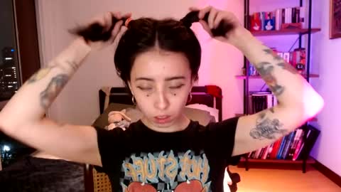 Snapshot of _trriak_ chatting on February 27, 2:46 am luna online show from February 27, 2:46 am