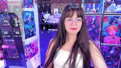 Snapshot of _urcutekitty chatting on February 13, 9:28 pm online show from February 13, 9:28 pm