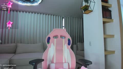 stephany online show from February 28, 10:39 pm