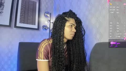 Snapshot of _vennuss_ chatting on February 3, 11:42 am Venus online show from February 3, 11:42 am